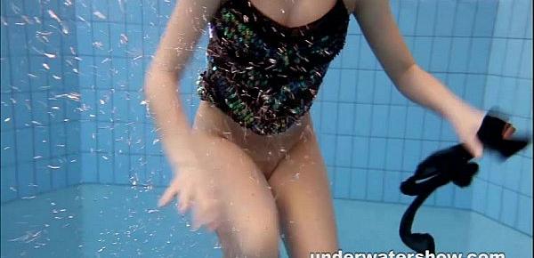  Zuzanna is swimming in pantyhose in the pool